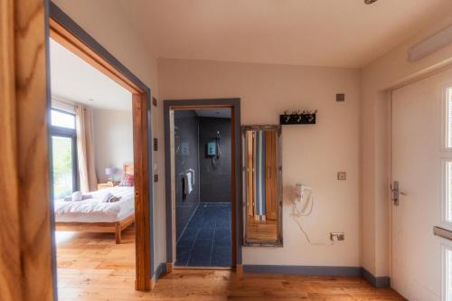 Luxurious One Bedroom House by Fairy Pools in Карбост