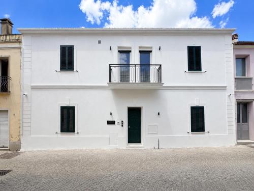 DelleTerme Suite 1 - 1BR with Garden, Central Olbia - Sardinia