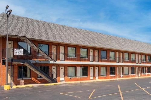 Hotel O Miami Inn & Suites Chicago Midway Airport – Oak Lawn, IL