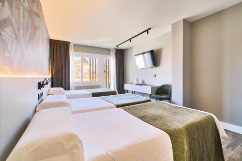 Hostal Sol y Miel in Benalmadena