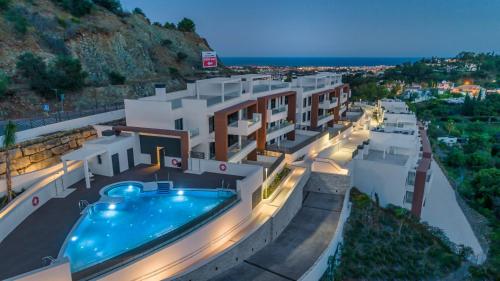 AL BORADA HOMES Appartement 3 chambres avec grande terrasse Résidence premium à Benahavis Marbella – khách sạn tại Lomas de La Quinta