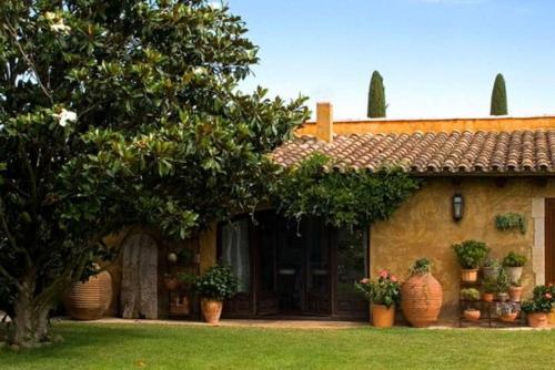 Empordà Rural House (Emporda Rural House) in Monells