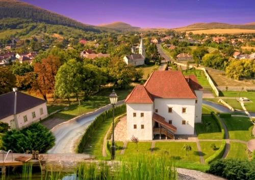Tuvākā izklaides vieta, Lavender Vendégház Kicsi falu nagy szívvel varázslatos légkörrel (Lavender Vendeghaz Kicsi falu nagy szivvel varazslatos legkorrel) in Golopa