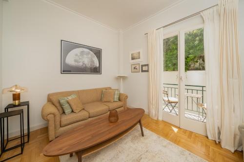 Vintage 1BR - Quiet - 10min Stadium by TwentyTwo, Athènes