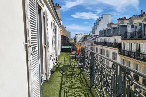 South Balcony Apt - Champs-Élysées - image 13