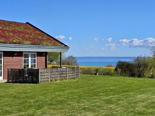 Modernes-Ferienhaus-mit-Meerblick-in-Strandnaehe in 辛度斯