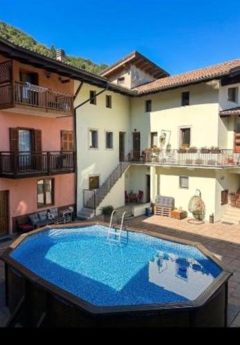 Peldbaseins, Appartamento Mery in Pomarolo