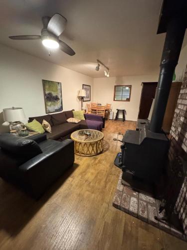Home near the redwoods in Cleone (CA)