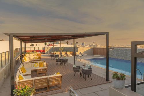 The Grand Lux Hotel in Al Sadd