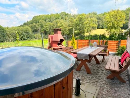 Siedlisko Złota Góra - Prywatne jacuzzi, sauna, relaks (Siedlisko Zlota Gora - Prywatne jacuzzi, sauna, relaks) in Złota Góra