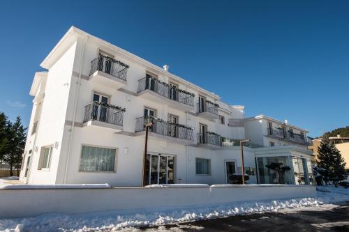 Ieeja, Malucri Resort in Borgo Celano