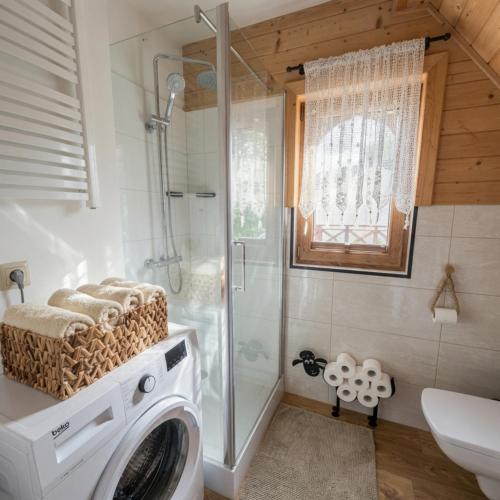 Góralska Chatka 3 Highland Cottage - Jacuzzi, Sauna, Split AC, Private parking, Mountains View, Zakopane (photo 8)