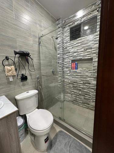 Beautiful suite near the embassy and the stadium - image 3