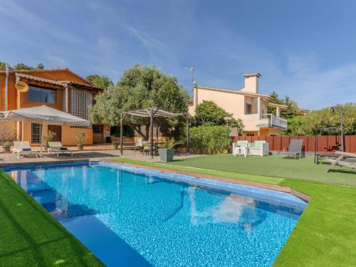 Úszómedence, Holiday Home Glasshouse by Interhome in Terra Brava