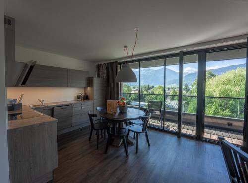 Kitchen, Schonblick Residence Apartments - incl summer and mobility card near China Restaurant Hongmei