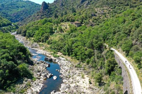 Maison nature et calme a 2km DOLCE VIA in Gluiras