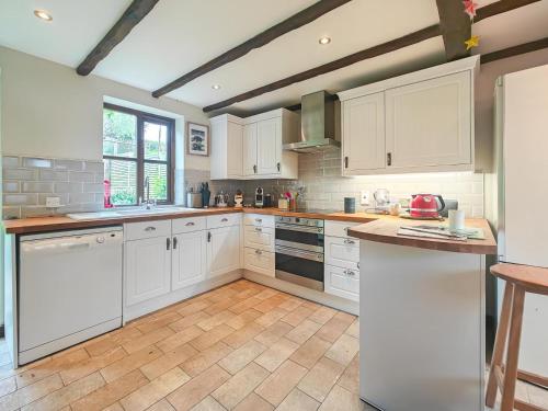 Iekārtas, 3 Bed in Piddlehinton oc-c40254 in Piddlehinton