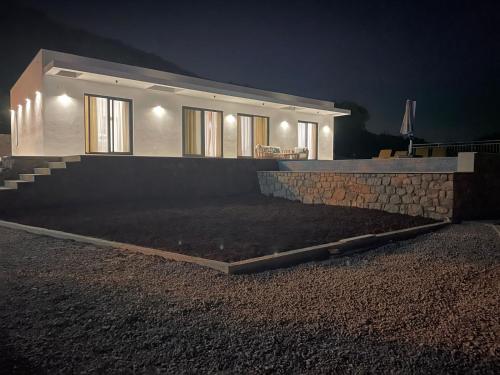 Villa Mila View Bar - Montenegro - image 2