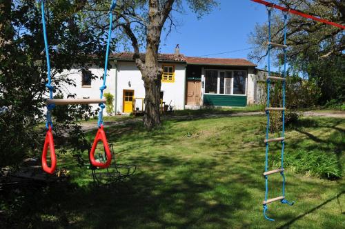 Dārzs, Ferme de la Luna in Plavilla