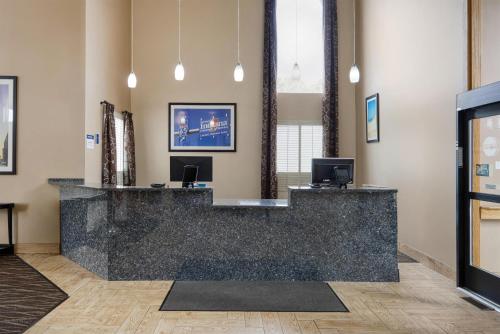 Best Western Indian Oak - image 41