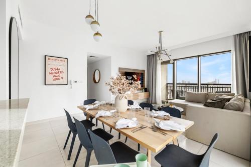 Luxury 3BR with Sea Views & Pool - Creekside - image 13