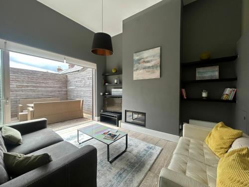 Stylish 2BDR House with 2 Bathrooms Garden – khách sạn tại Dalkey