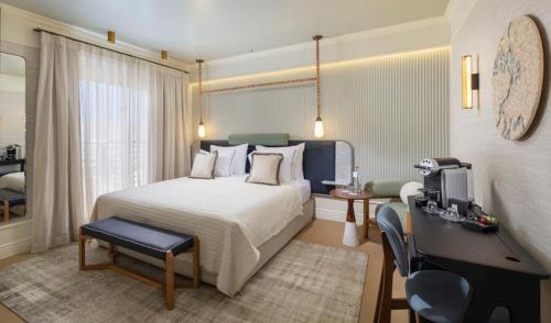 Savoy Sea Side Hotel Room Type - Executive Room