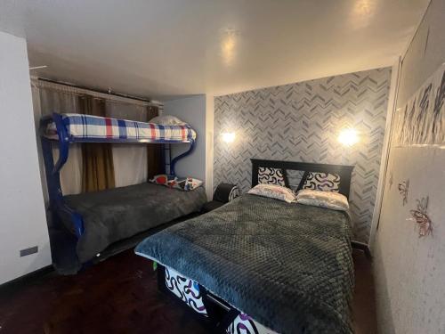 Suite Acogedora Centro de Tulcán (Suite Acogedora Centro de Tulcan) in Tulcan