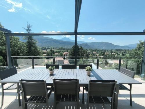 Erkély/terasz, Ecrin du Brusquet - villa moderne avec piscine et vue sur les montagnes in La Javie