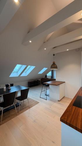 Central loft apartment - Bergen – khách sạn tại Arstad