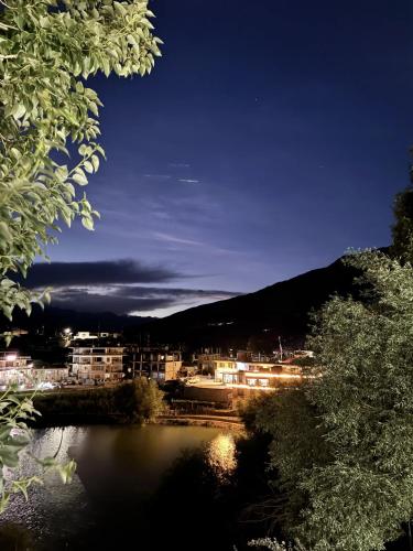Viesnīcas āriene, Moon Lake Hotel, Nako in Nako