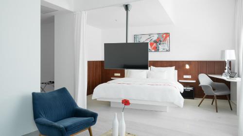 room detail thumbnail 0