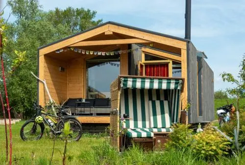 408 Kleini-Haus mit Kamin und Strandkorb in Bleckede, Deutschland