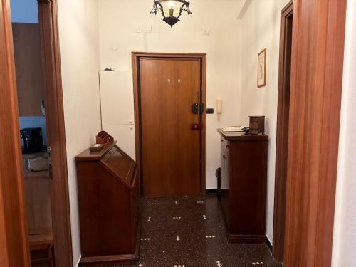 Gaslini Host Apartment with garden - image 4