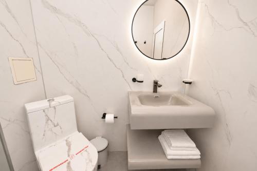 Hotel Central – Sunny Beach, WY
