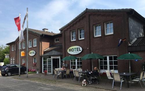 Hotel Zur Buche - image 10