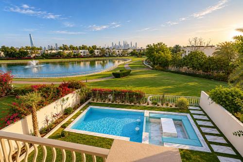 Elegant Lakeside Villa with Private Pool 