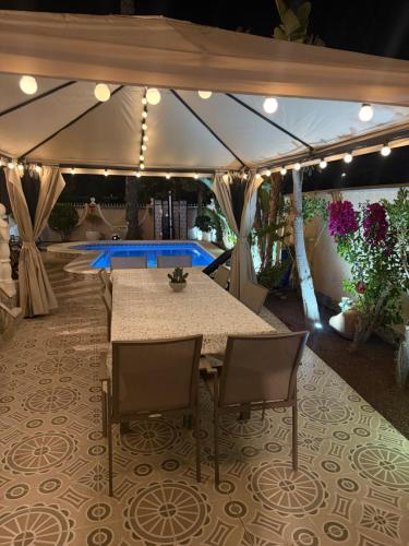 Villa Paradise in Benferri