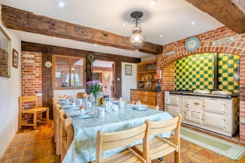 Iekārtas, 6 Bed in Wangford oc-e31107 in Uggeshall