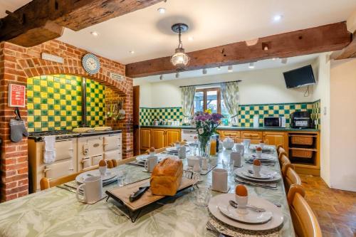 Iekārtas, 6 Bed in Wangford oc-e31107 in Uggeshall