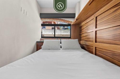 Restored Historic 2 BR Condo in Downtown - Pool - image 3