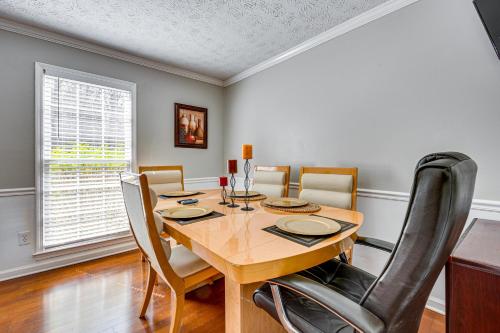 Centrally Located Fayetteville Home: Deck + Yard in Fayetteville (GA)