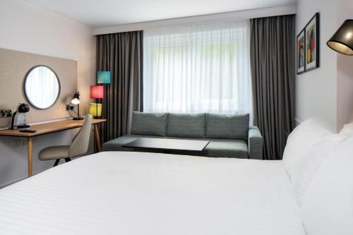 1 double bed, 1 sofa bed