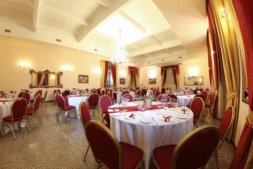 Grand Hotel Capodimonte - image 2