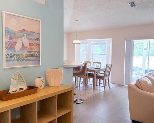 3 bedrooms pool home Pinewood Estates in Davenport, USA