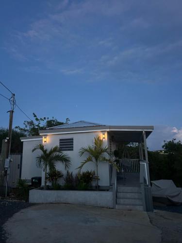 Couples Retreat in Smith Bay