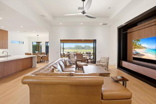 Naples Waterfront Oasis Private Pool Hot Tub & Stunning Views in Lely Resort