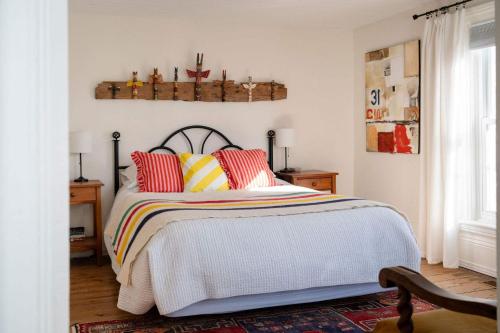 Maison Bloomfield - Centrally Located Charming Gem ST-2024-0149