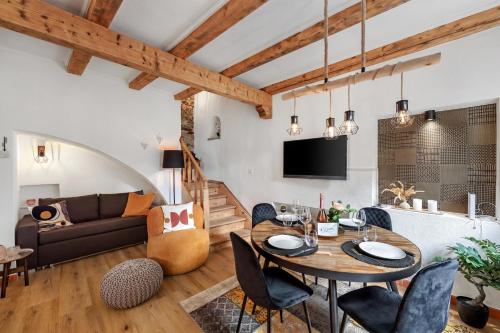 Casa Oliva - Boutique Townhouse in Ascona - Happy Rentals