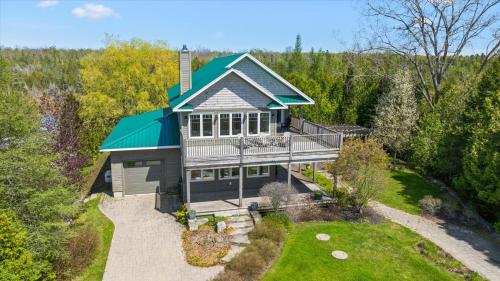 Topaz Beach Cottage AC Waterview in Sauble Beach (ON)